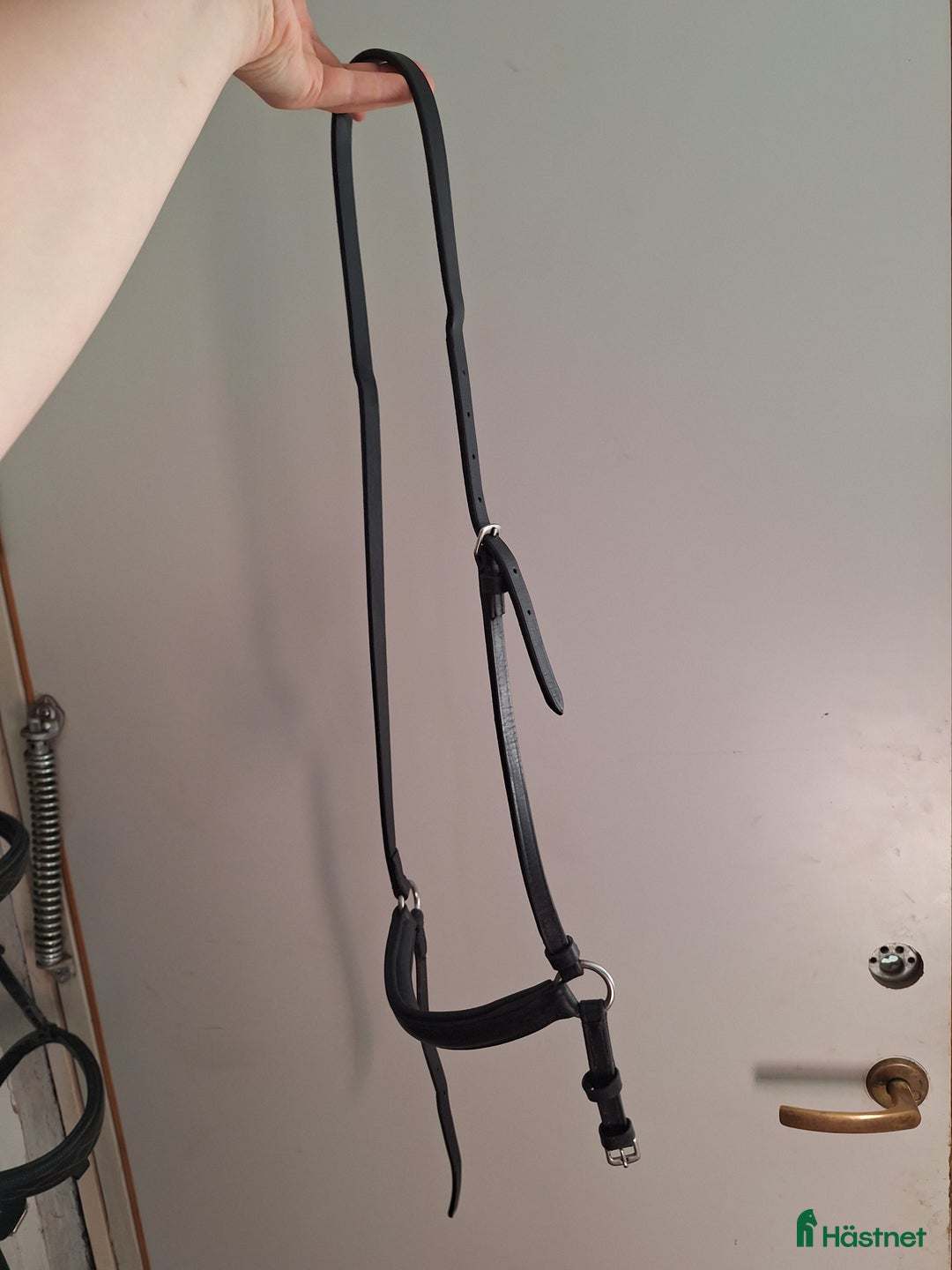 Träns hästutrustning till salu: Träns, lädergrimmor, tyglar  (cob + full) i Torslanda - Annons 3