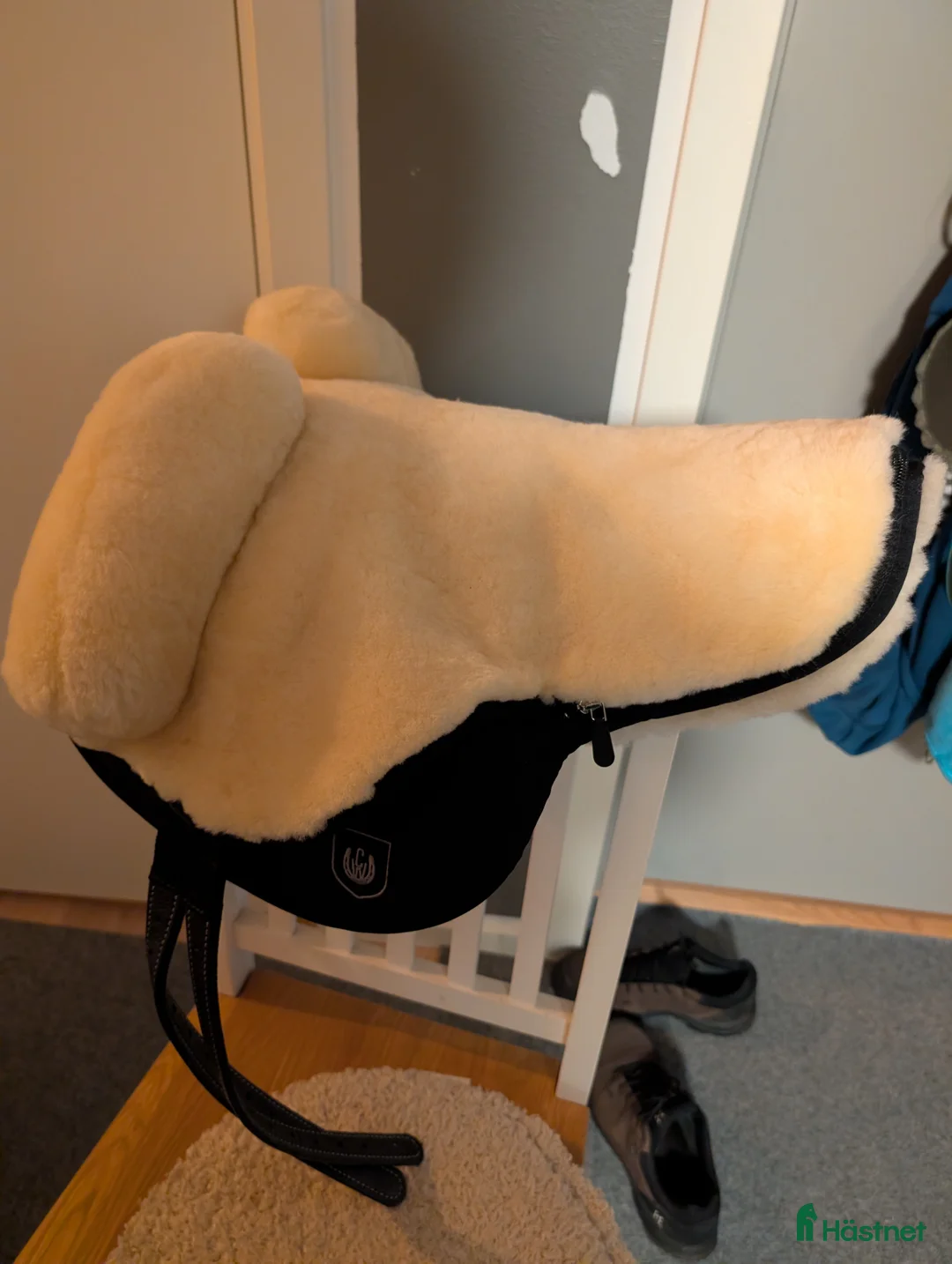 Sadlar hästutrustning till salu: Christ Premium plus fårskinnssadel - Annons 2
