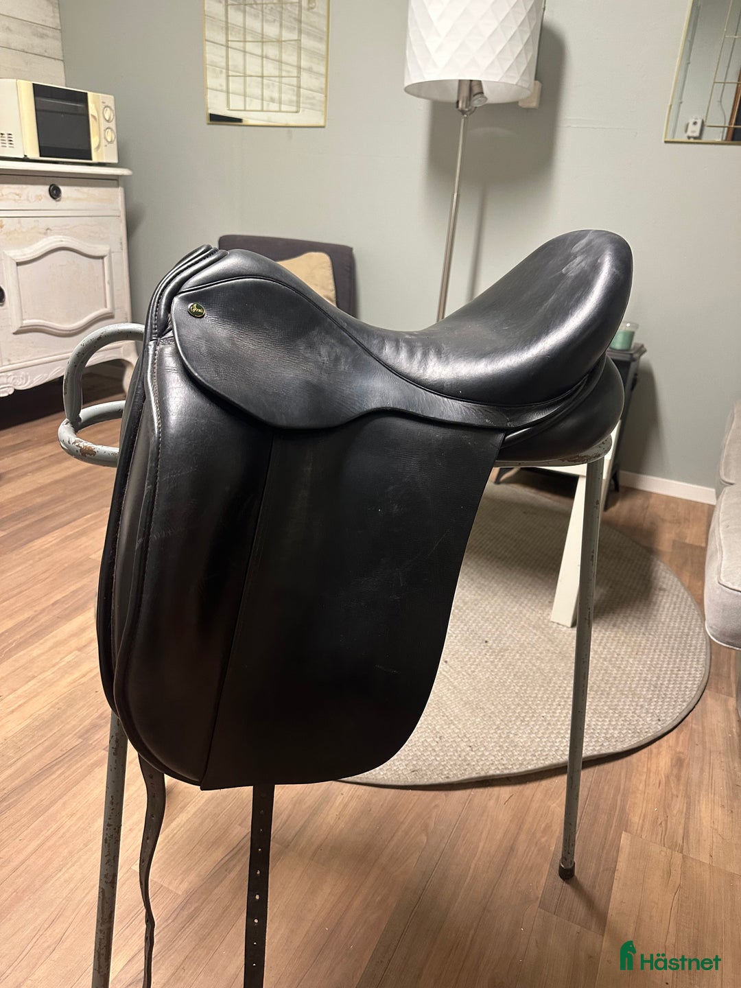 Sadlar hästutrustning till salu: Ideal dressyrsadel i Järfälla - Annons 1