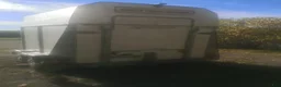 Hästtransporter  fordon & transport till salu: Nymålad hästtransport i Hallstahammar - Annons 2