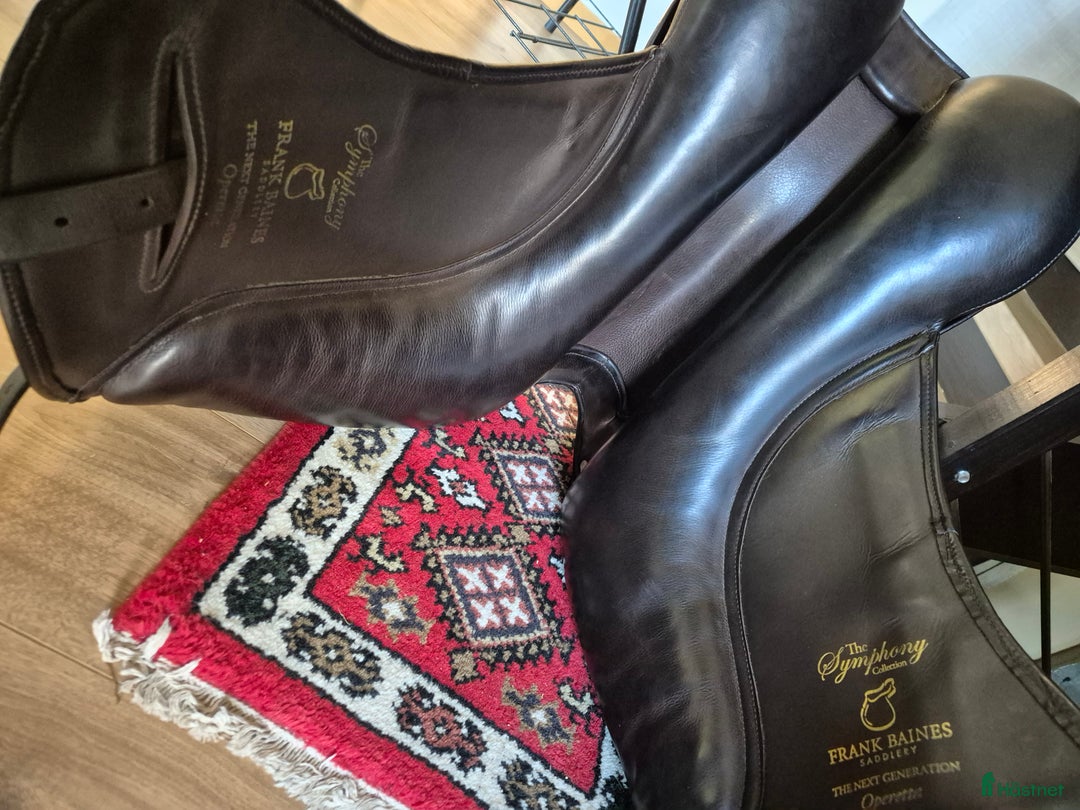 Sadlar hästutrustning till salu: Frank Baines Operetta 17,5 i Mjölby - Annons 6