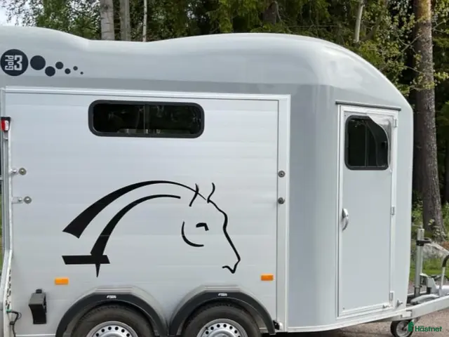 Hästtransporter fordon & transport till salu: Hästtransport momsad - Annons 2