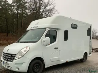 Hästlastbilar fordon & transport till salu: Nybesiktigad B-korts Hästbuss i Ekerö - Annons 5