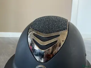 Hjälmar ryttarutrustning till salu: ONEK HJÄLM - Annons 4