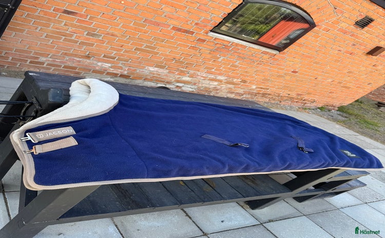 Täcken hästutrustning till salu i Stockholm - Annons 4