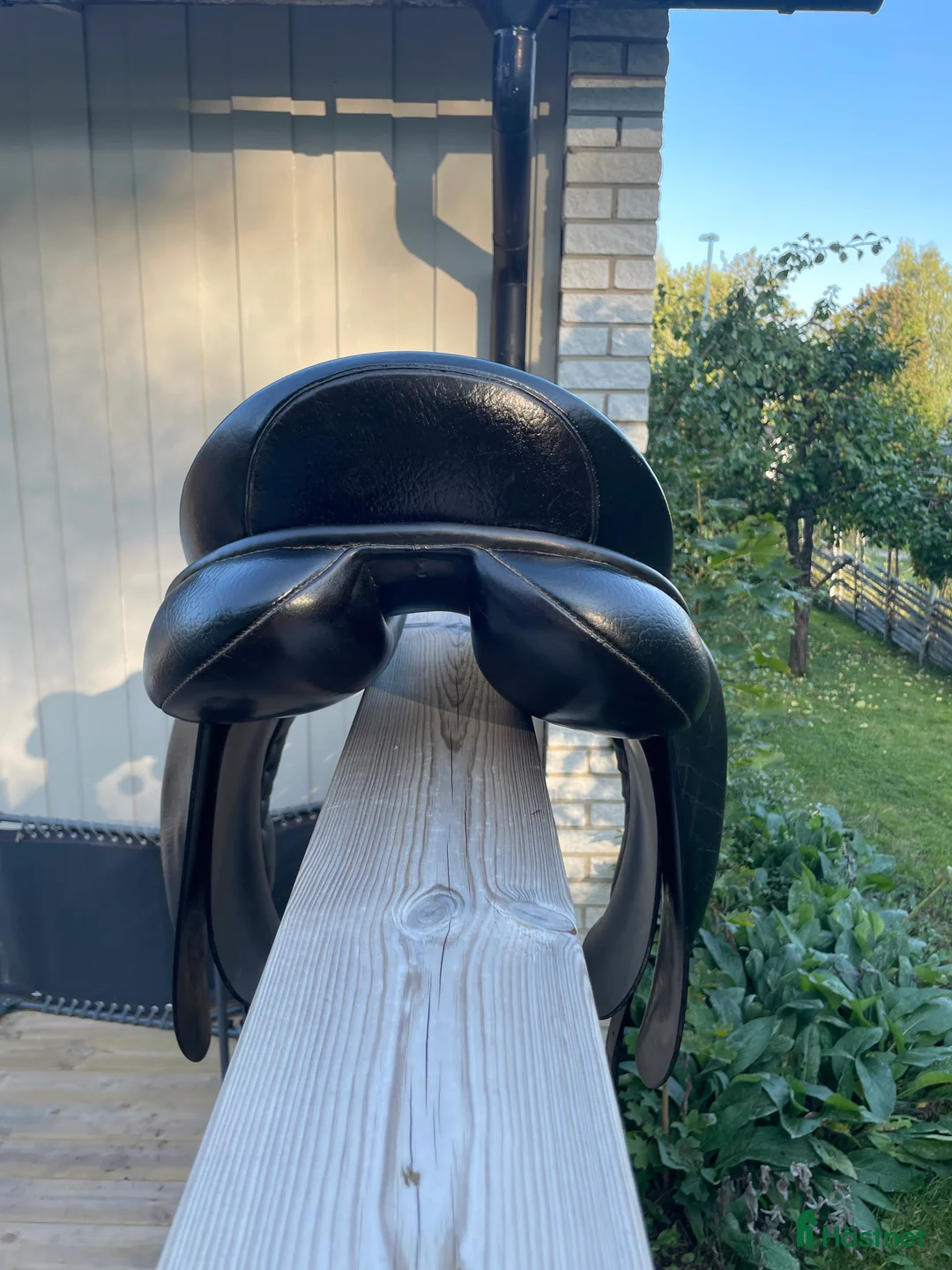 Sadlar hästutrustning till salu: Dressyrsadel säljes - Annons 3