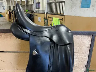 Sadlar hästutrustning Bates Innova S 16,5-17 tum - Annons 1