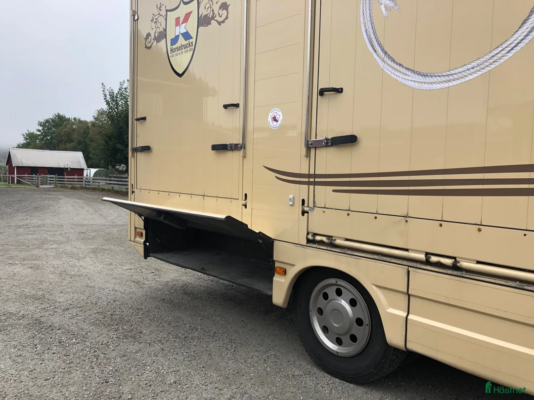 Hästlastbilar  fordon & transport till salu: Mycket trevlig Hästlastbil  i Björketorp - Annons 2