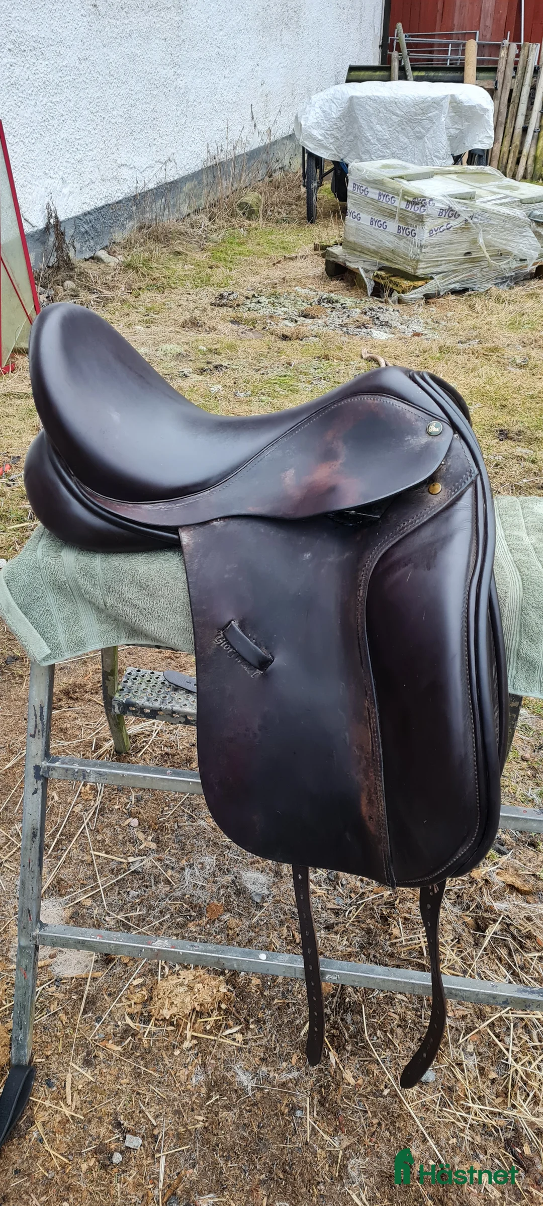 Sadlar hästutrustning till salu: Fin dressyrsadel  i Björkvik - Annons 4