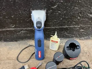 Övrig utrustning övrig utrustning till salu: Klippmaskin Heiniger sladdlös - Annons 1