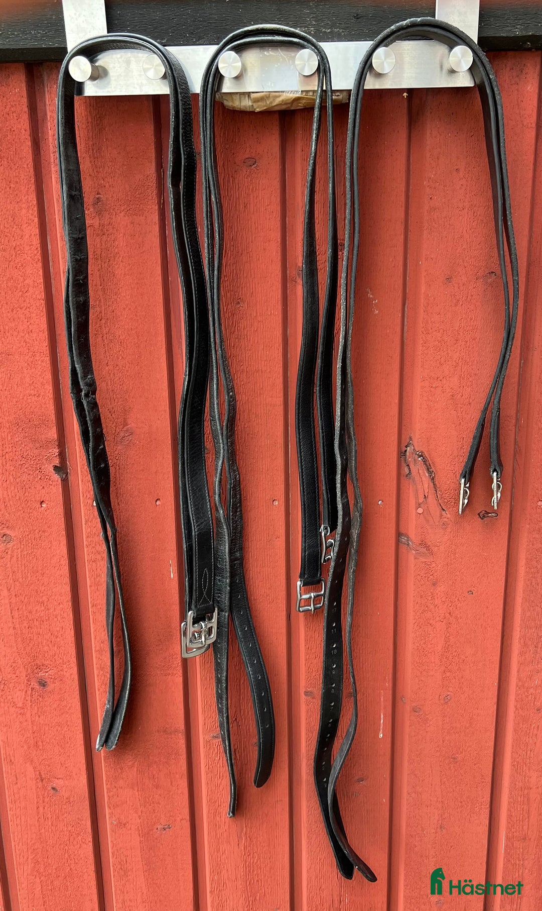 Sadeltillbehör hästutrustning till salu: Sadelgjordar, förbyglar, stigläder, stigbyglar  i Sandviken - Annons 2