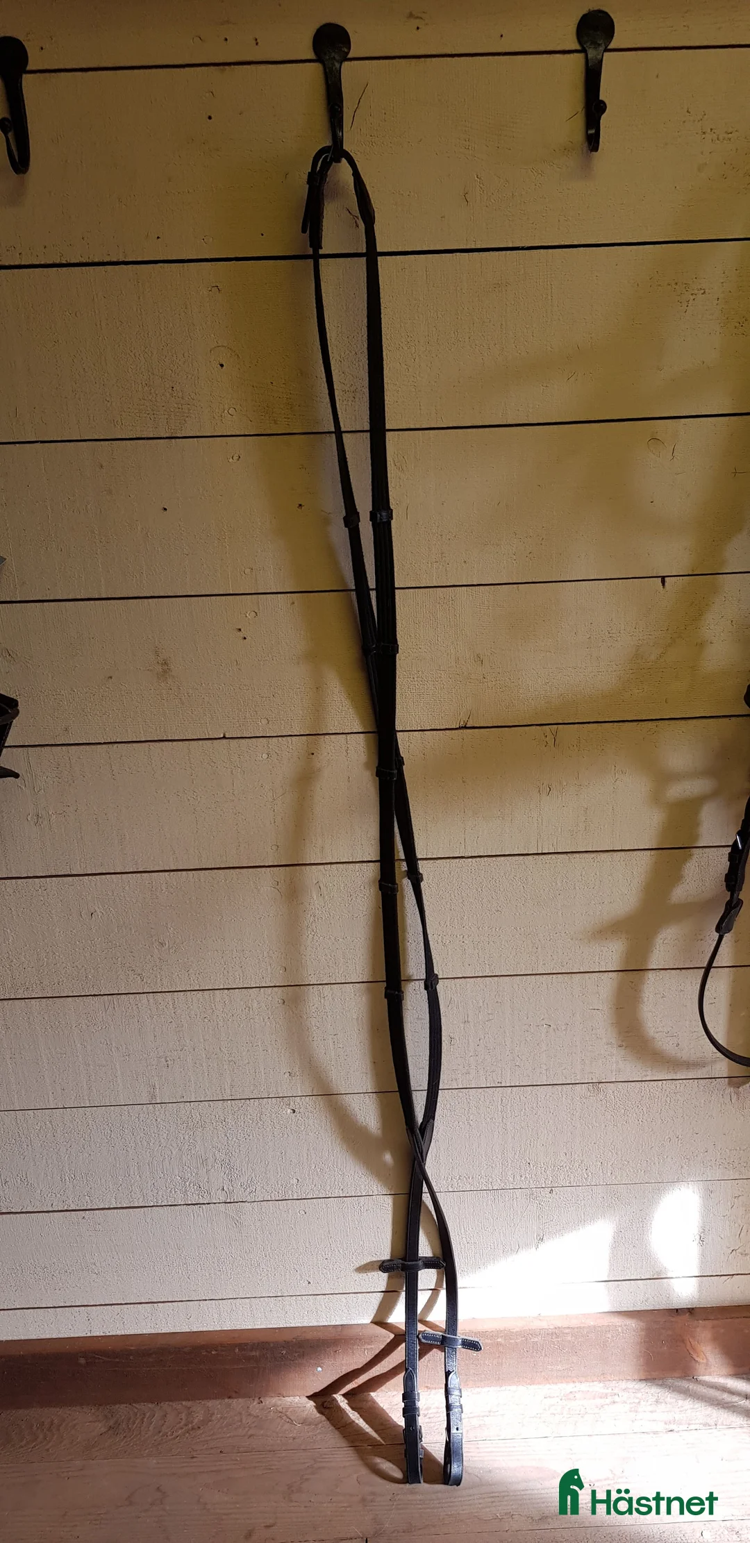 Träns hästutrustning till salu: Vävribbtygel full i Nora - Annons 1