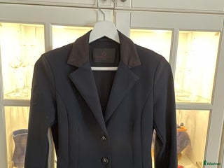 Jackor & Kavajer ryttarutrustning till salu: 🌟CT-Kavaj🌟 i Hudiksvall - Annons 7