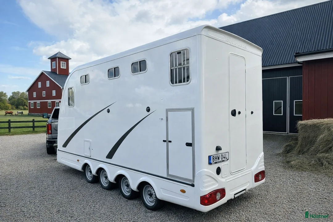 Hästtransporter  fordon & transport till salu: Equi Trek Star Teka - Annons 2