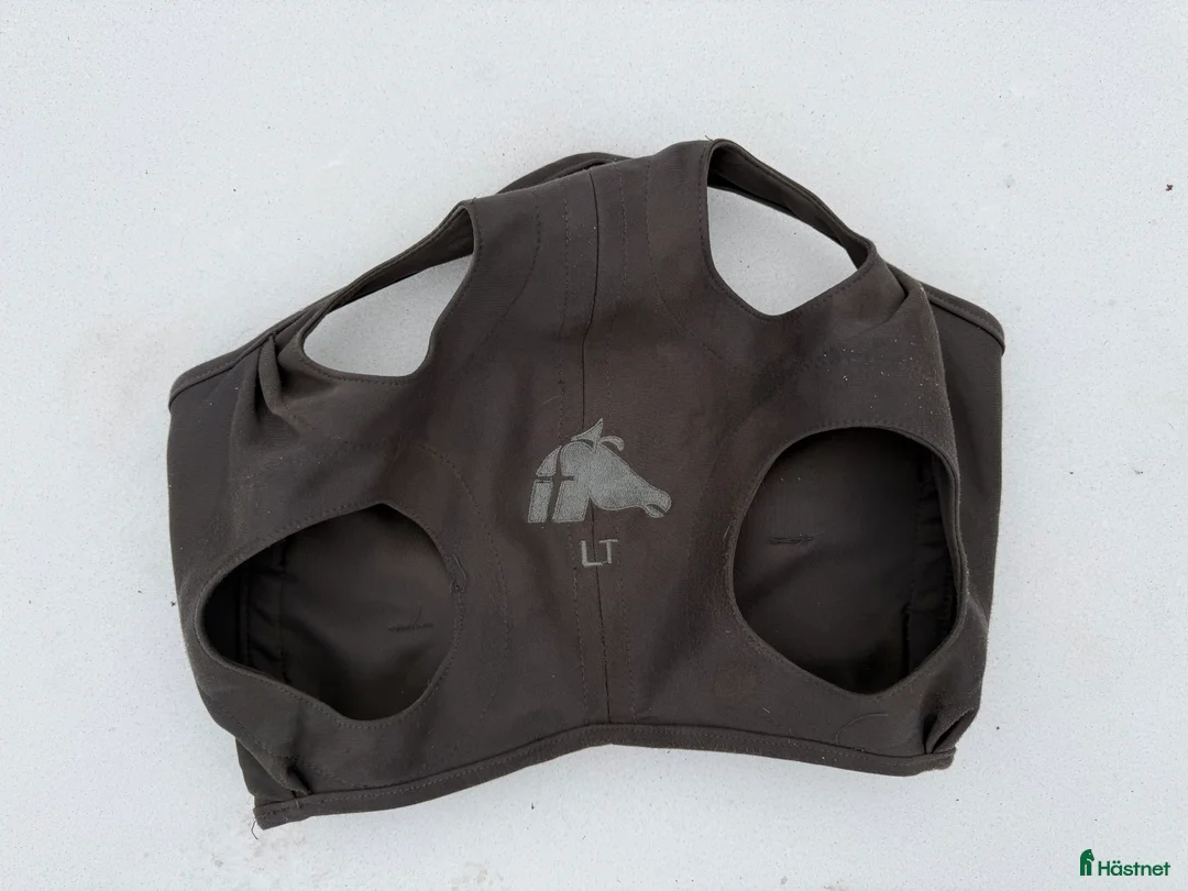 Övrig Hästutrustning hästutrustning till salu: Fenwick Huva Luva Stressluva  i Visby - Annons 1