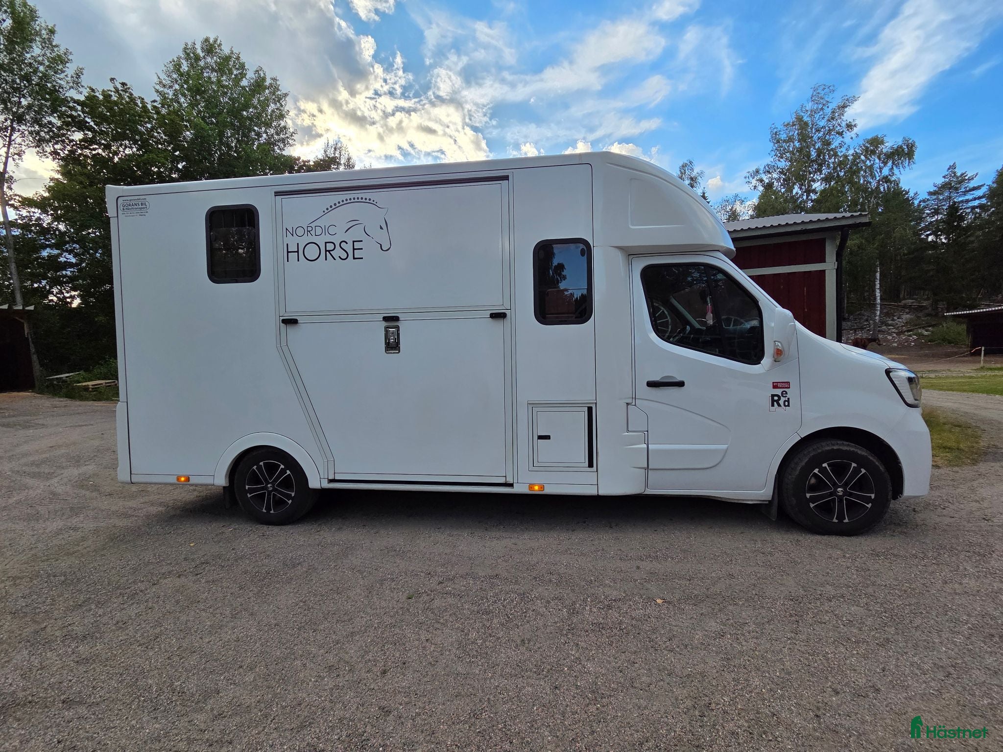 Hästlastbilar  fordon & transport till salu: Nordic Horse med stuteriinredning  - Annons 2