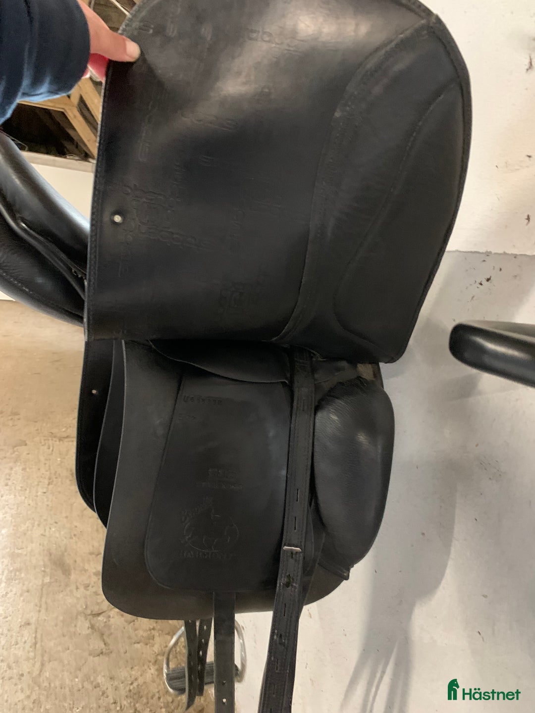 Sadlar hästutrustning till salu: Stübben sadel väldig fin skick - Annons 2