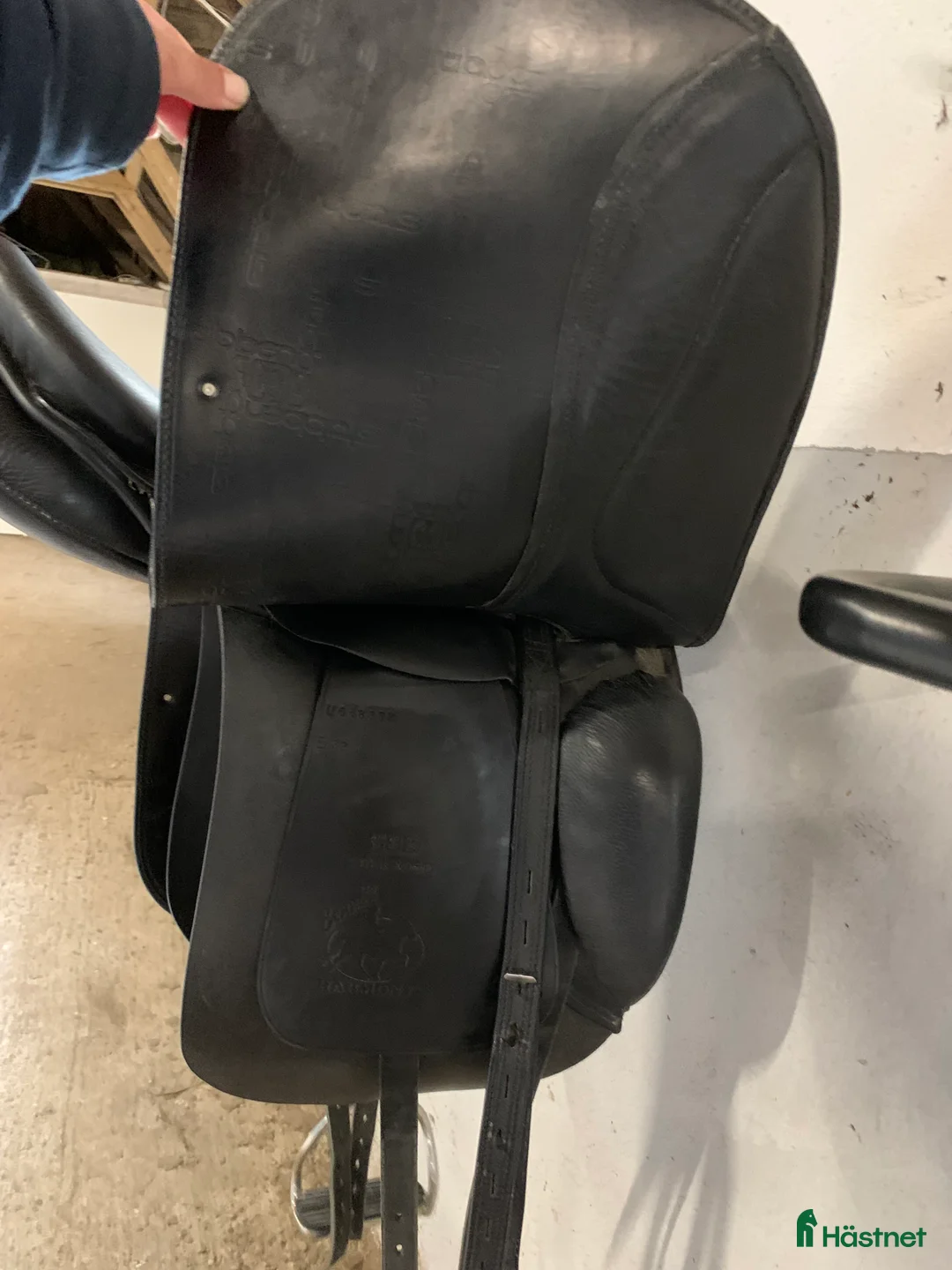 Sadlar hästutrustning till salu: Stübben sadel väldig fin skick - Annons 2