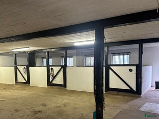 stallplats finnes: Stallplats i Hökerum i Hökerum - Annons 1