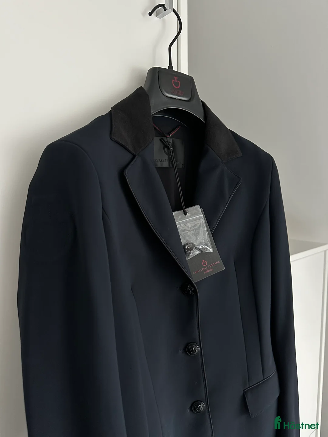 Jackor & Kavajer ryttarutrustning till salu: Cavalleria Toscana Kavaj - Annons 2