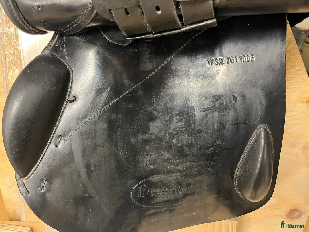 Sadlar hästutrustning till salu: Prestige Paris hoppsadel  - Annons 4