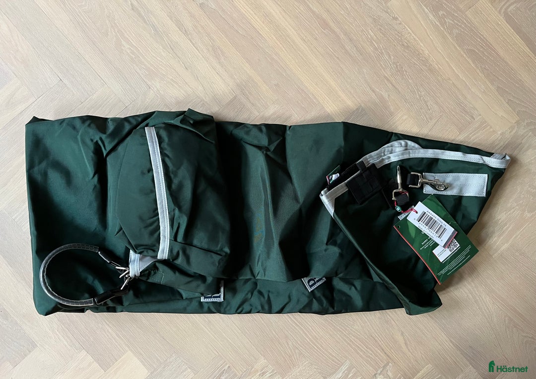 Täcken hästutrustning till salu: Oanvänt Rambo regntäcke 0g i Stockholm - Annons 2