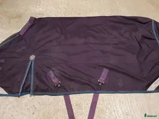 Täcken hästutrustning till salu: Premier Equine Titan 200g 6.3/140-145 i Tranås - Annons 2