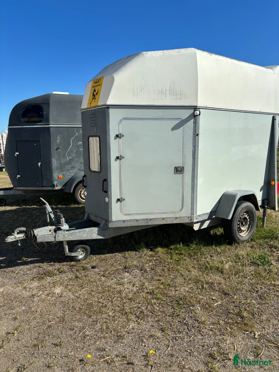 Hästtransporter  fordon & transport till salu: Ny renoverat hästsläp - Annons 1