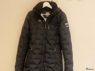 Jackor & Kavajer ryttarutrustning till salu: Uhip kappa junior ice girls, säljes! i Nacka - Annons 1