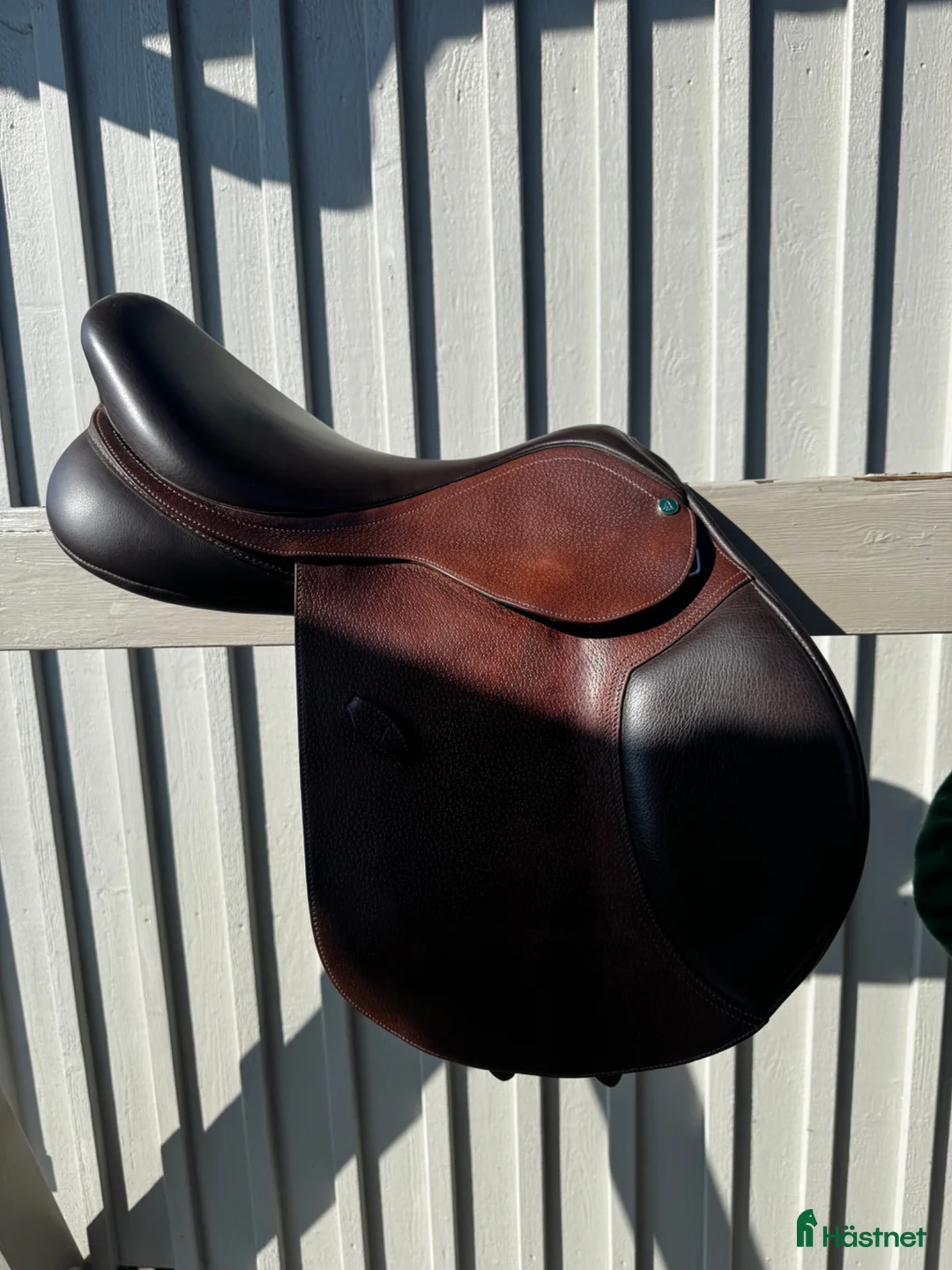 Sadlar hästutrustning till salu: Arena Hoppsadel - Annons 2