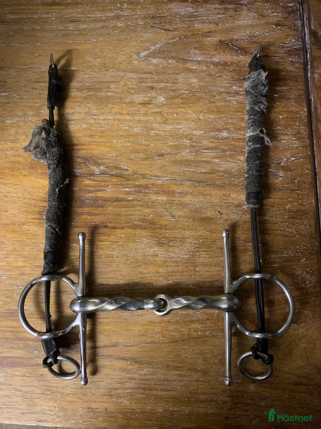 Bett hästutrustning till salu: Bombers fullcheek-bett tvinnad mundel 13,5cm i Hässleholm - Annons 2