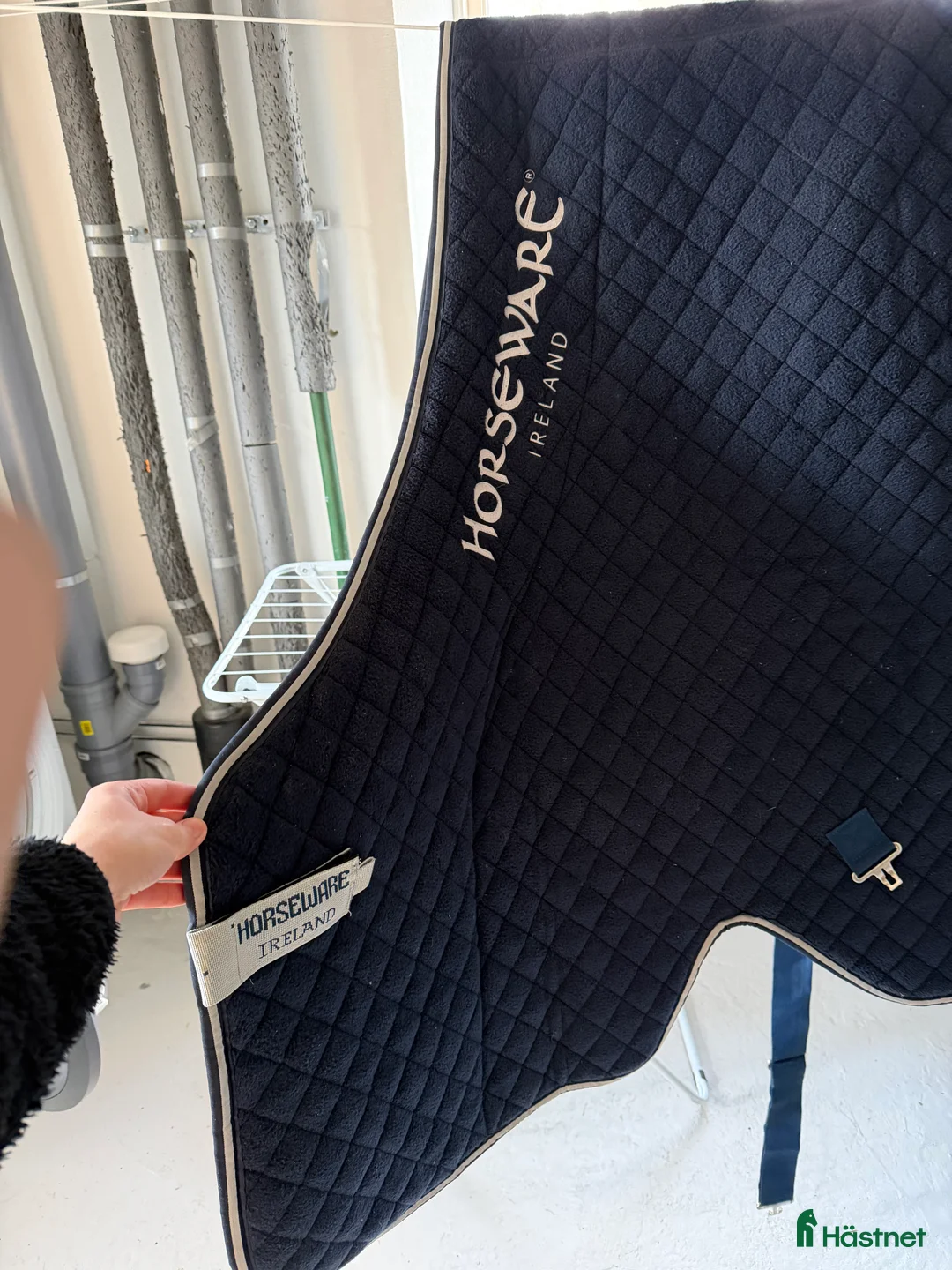 Täcken hästutrustning till salu: Rambo, svetttäcke, transporttäcke, autumn cooler - Annons 2