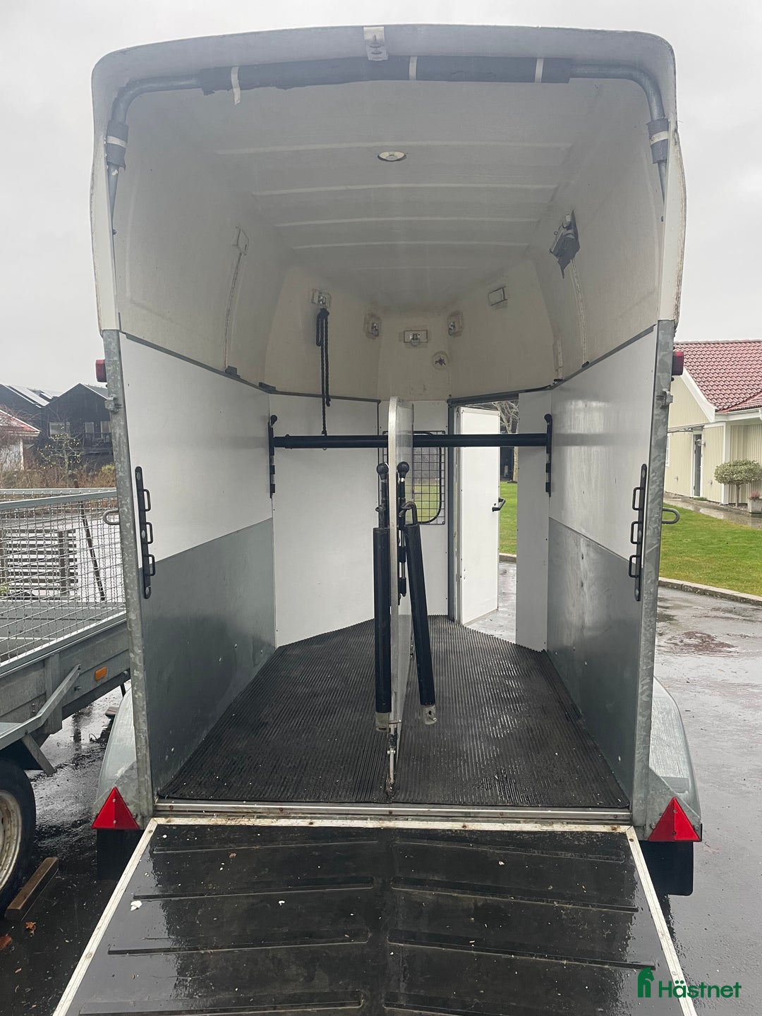 Hästtransporter  fordon & transport till salu: Hästtransport Thule Tranesläpet  i Jönköping - Annons 7