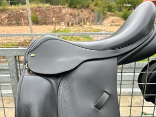 Sadlar hästutrustning till salu: Dressyrsadel i Tranås - Annons 13