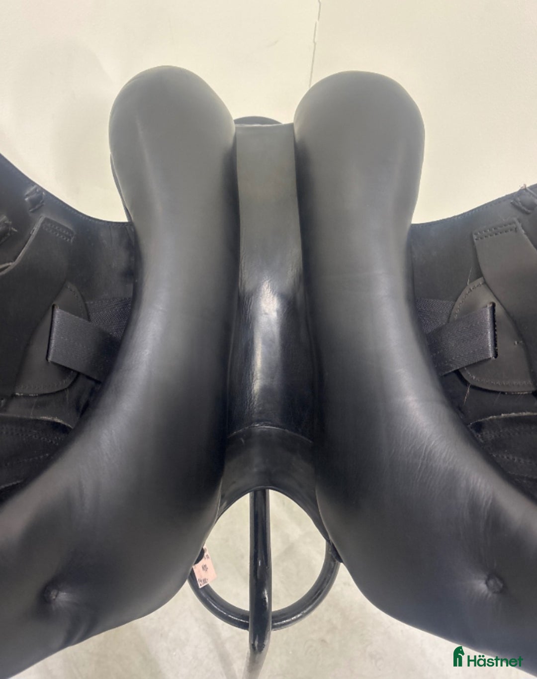 Sadlar hästutrustning till salu: Prestige X-Helen dressyrsadel i Åkersberga - Annons 2