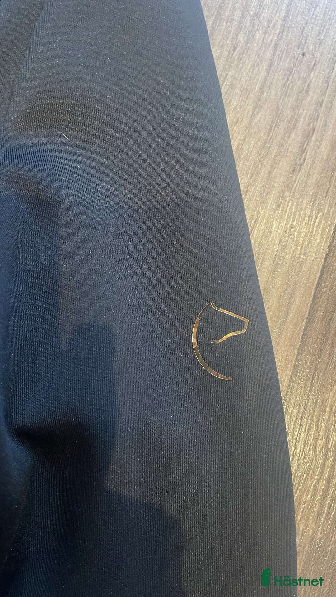 Jackor & Kavajer ryttarutrustning till salu: Fin svart kavaj i Huddinge - Annons 3