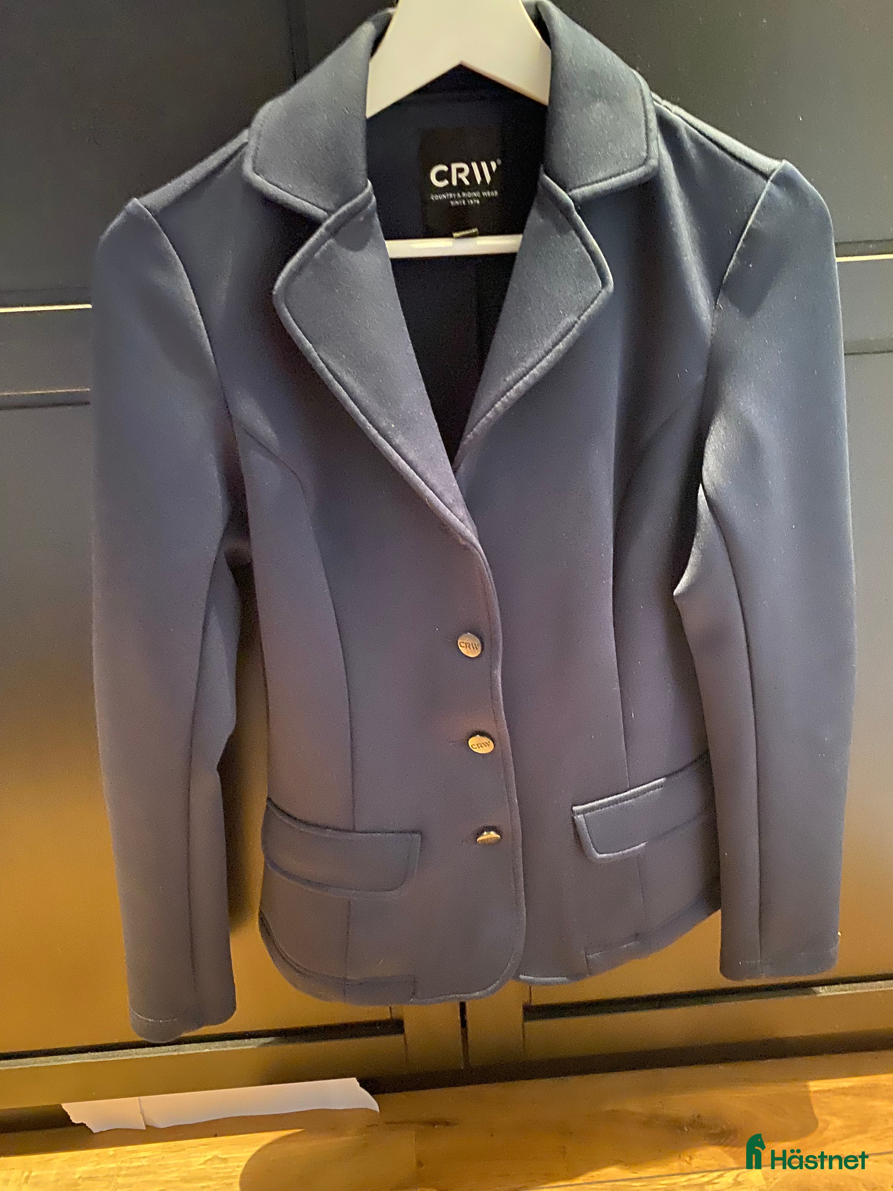 Jackor & Kavajer ryttarutrustning till salu: Säljer CRW kavaj i Viken - Annons 7