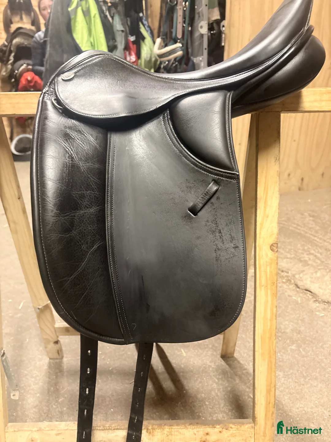 Sadlar hästutrustning till salu: Lippo dressyrsadel - Annons 2