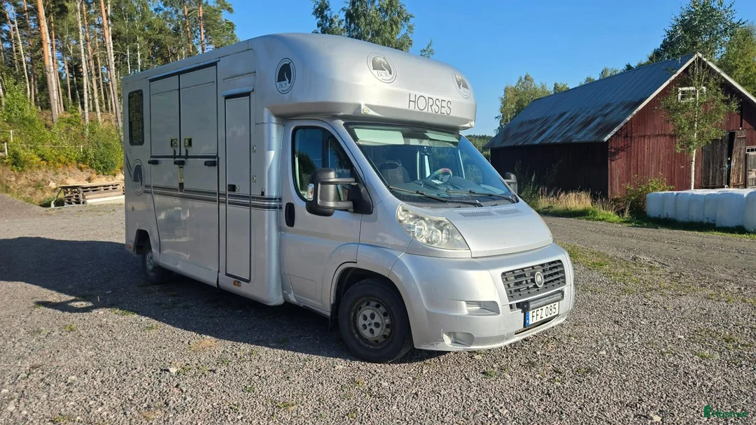 Hästlastbilar  fordon & transport till salu: Bkortsbuss Fiat Ducato/Boj 2007 - Annons 1