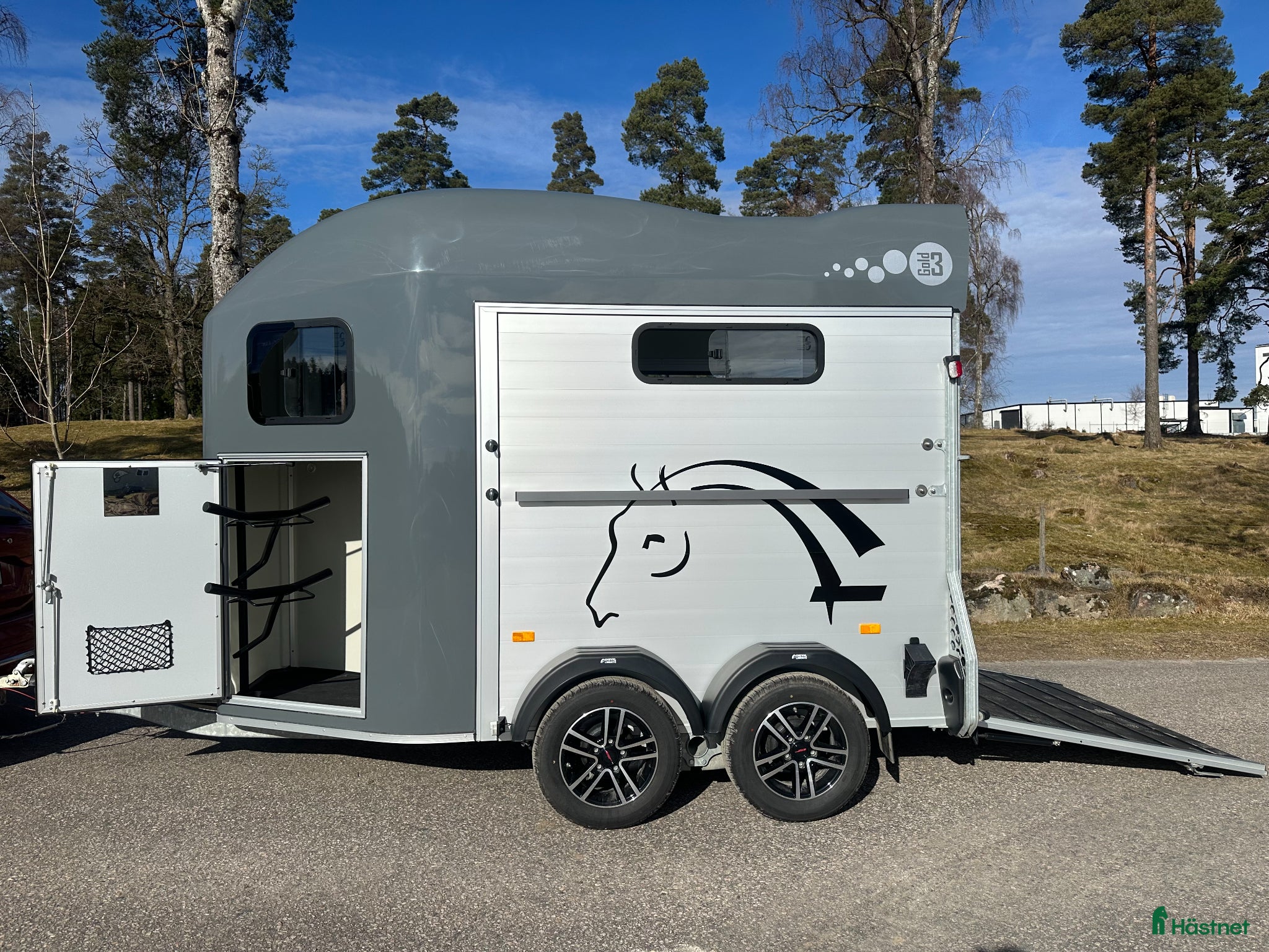 Hästtransporter  fordon & transport till salu: 2024 Cheval Liberté Gold 3 i nyskick - Annons 2