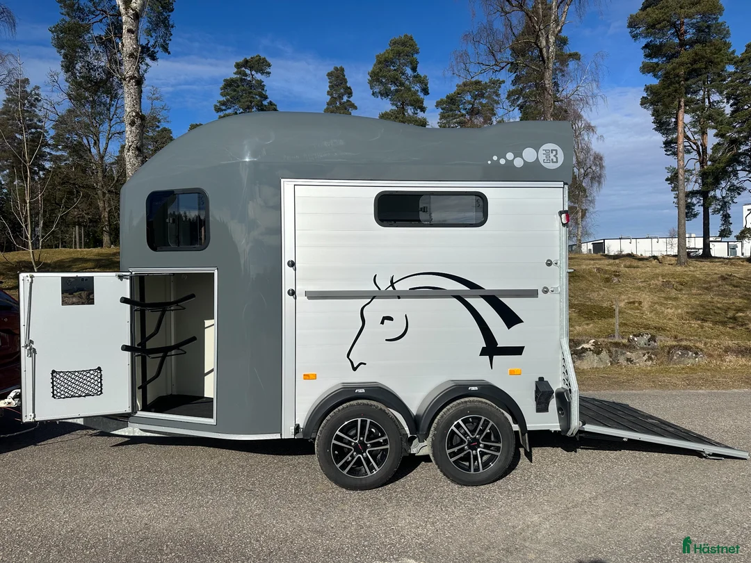 Hästtransporter  fordon & transport till salu: 2024 Cheval Liberté Gold 3 i nyskick i Vårgårda - Annons 2