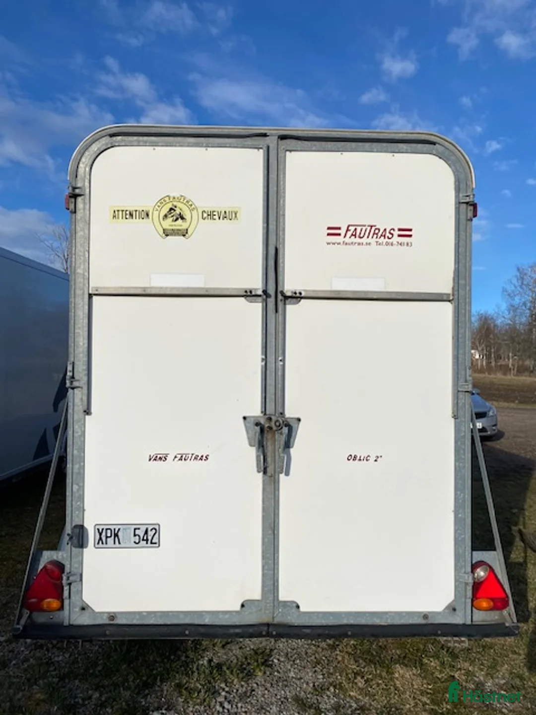 Hästtransporter  fordon & transport till salu: Fautras Oblic V5 – Rymligt & Säkert Diagonalsläp - Annons 10