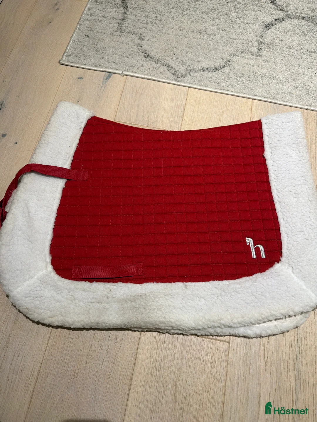 Schabrak & Vojlockar hästutrustning till salu: Julschabrak från Horze - Annons 1