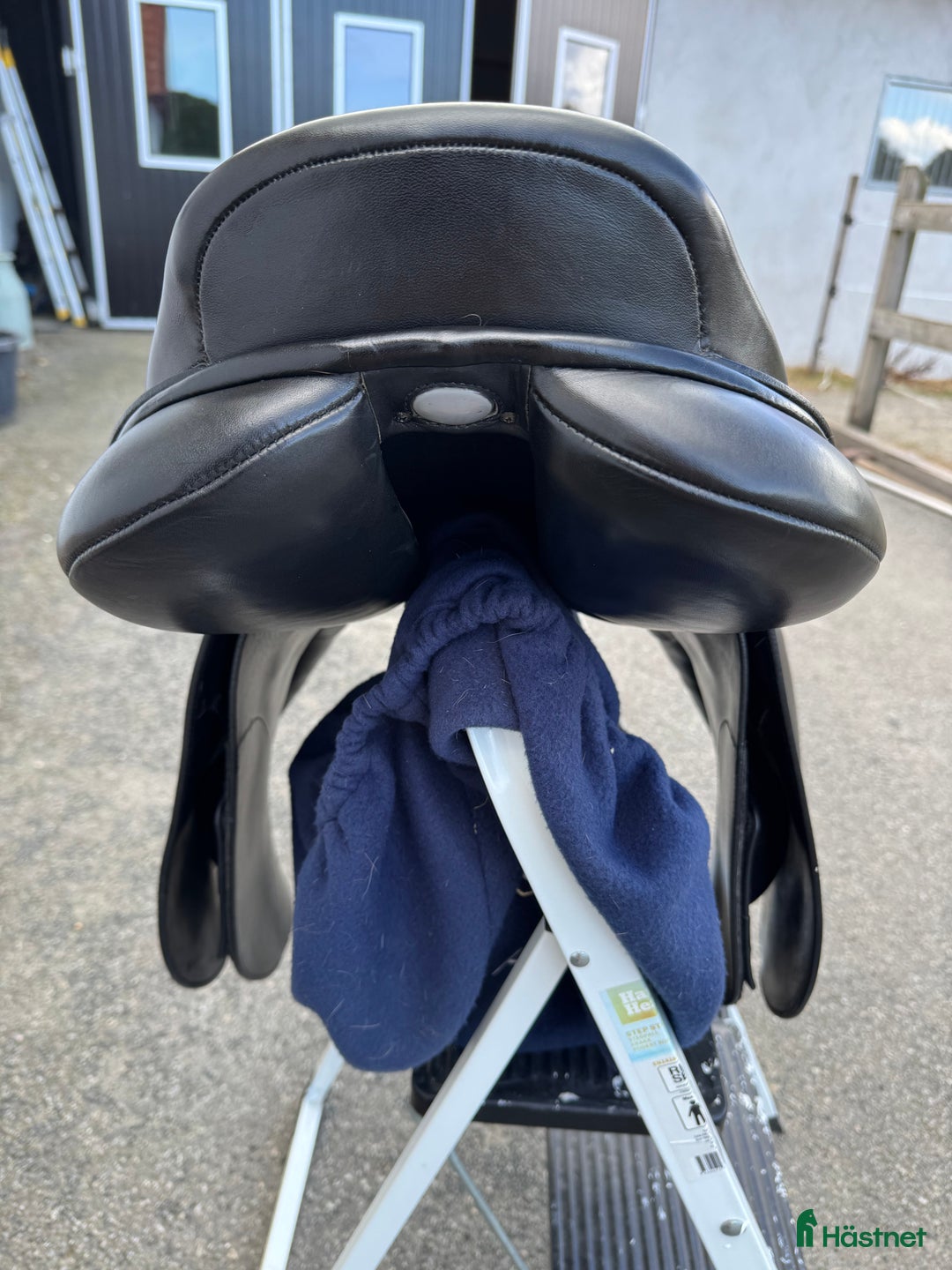 Sadlar hästutrustning till salu: Bates Caprilli Cair i Sankt OLOF - Annons 5
