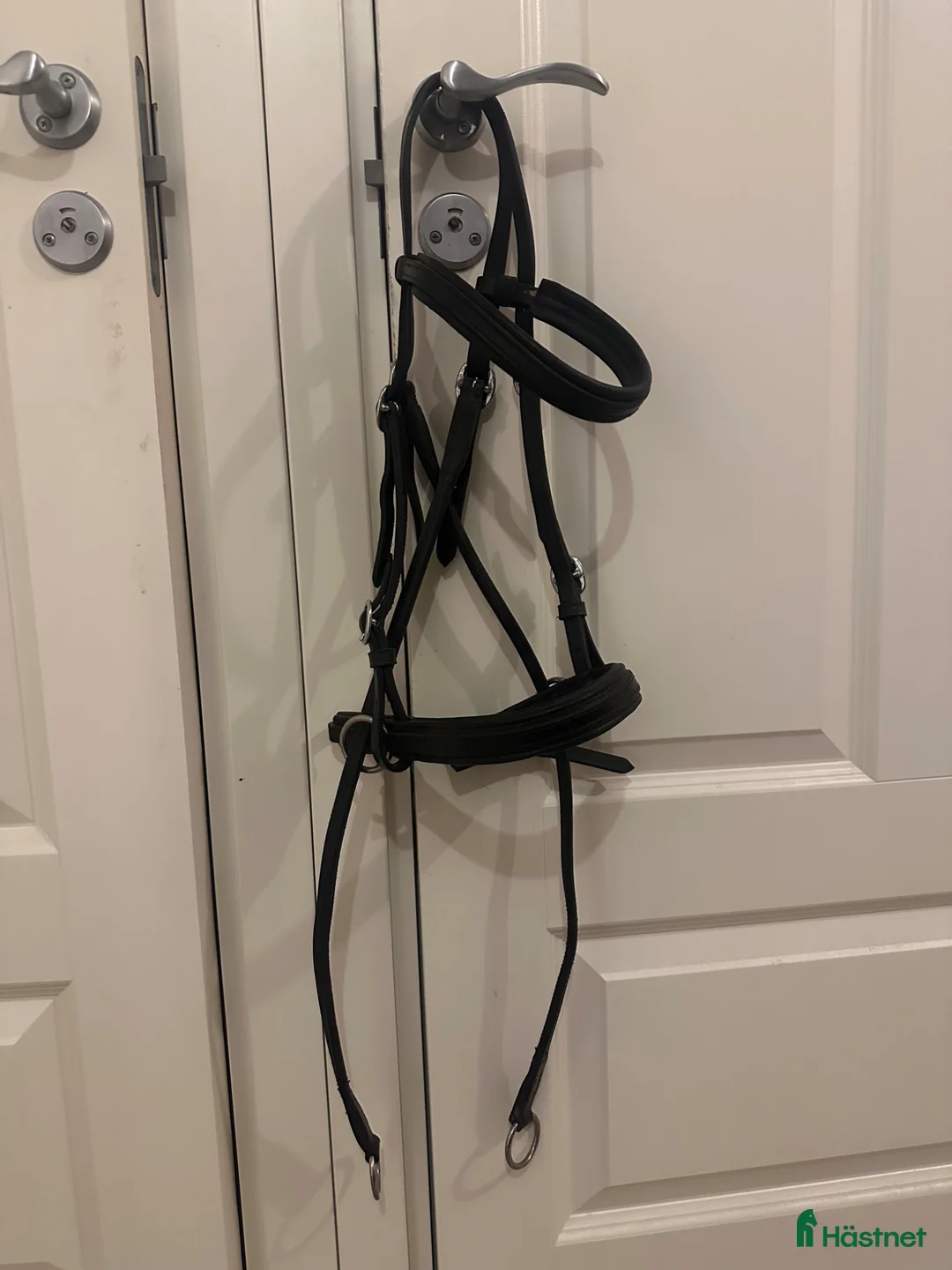 Träns hästutrustning till salu: Globus Winnetou bettlöst träns - Annons 1