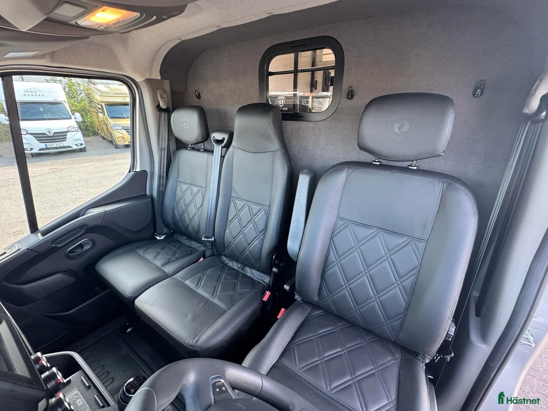 Hästlastbilar  fordon & transport till salu: PARAGAN EQUISTAR 3XL  i Köping - Annons 14