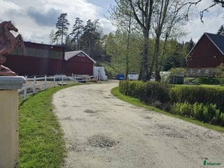 stallplats finnes: Lediga boxar i kollektivstall i Trollhättan - Annons 1