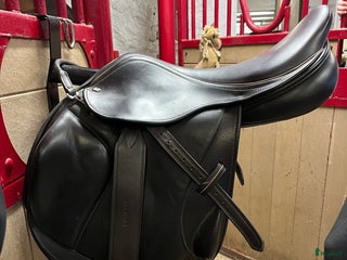 Sadlar hästutrustning till salu: Walsall R Integra 17 M brun i Spånga - Annons 18