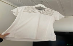 Övrigt Ridkläder ryttarutrustning till salu: Fin tävlingsskjorta i Bålsta - Annons 1