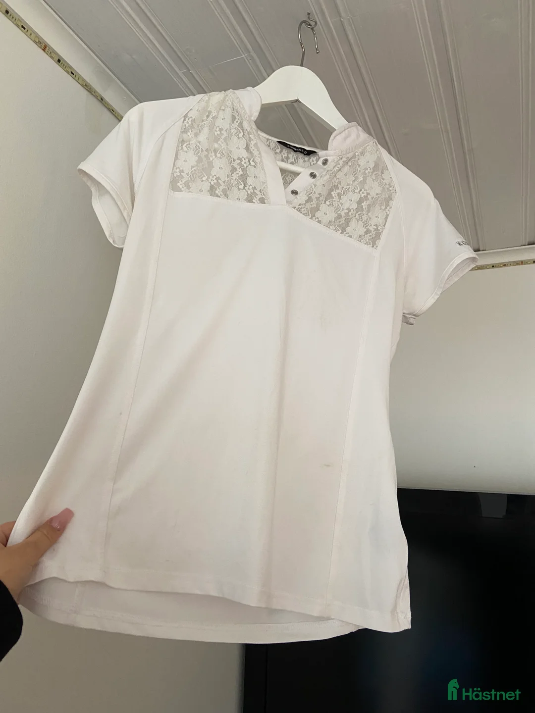 Övrigt Ridkläder ryttarutrustning till salu: Fin tävlingsskjorta i Bålsta - Annons 1